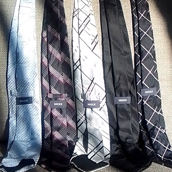 Mexx ties bundle - Picture 1 of 7